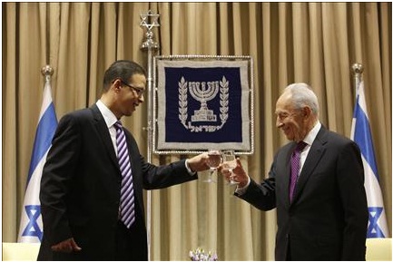 پرز و سفیر مصر