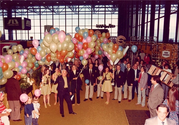 چهل سال نمایشگاه فناوری سیایاس از دریچه دوربین چهل سال نمایشگاه فناوری سیایاس از دریچه دوربین