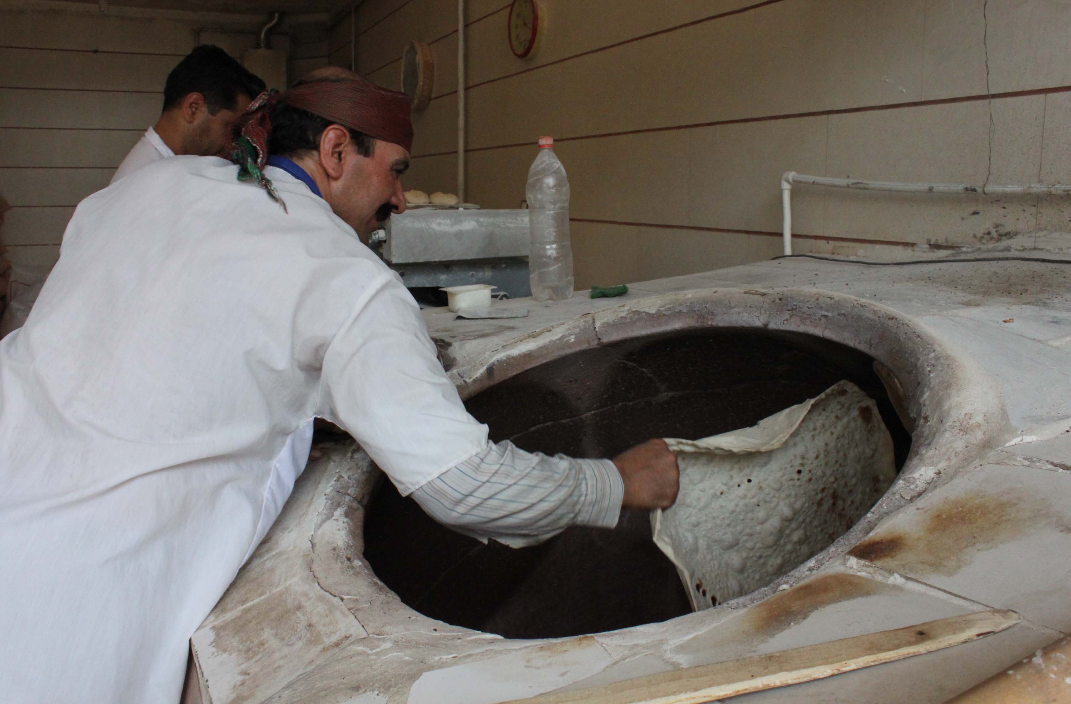 جوهر قند چیست و در نان چه می‌کند؟