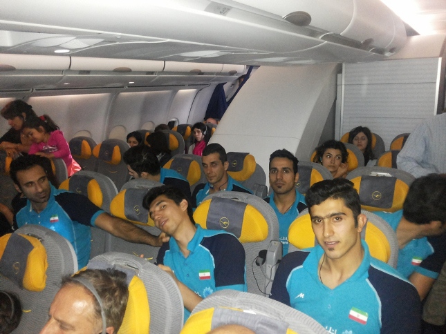 شورآفرینان بی ادعا؛ والیبالیست های « اکونومی» سوار