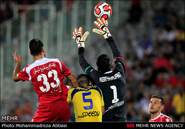 بازی های لیگ برتر فوتبال (عکس)