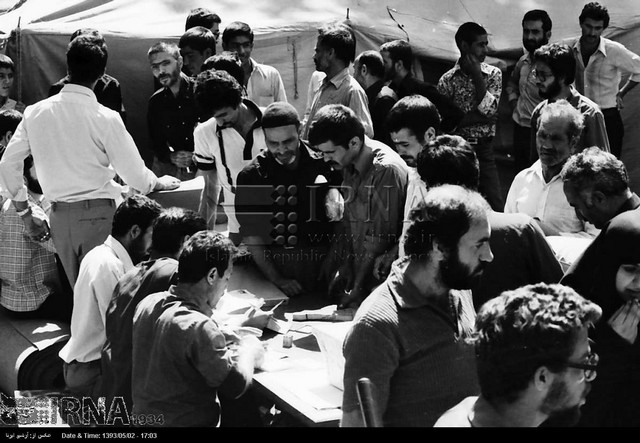 انتخابات ریاست جمهوری سال 1360 (عکس)