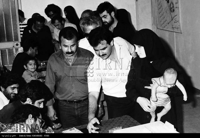 انتخابات ریاست جمهوری سال 1360 (عکس)