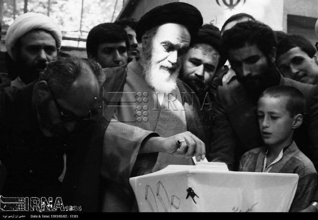 انتخابات ریاست جمهوری سال 1360 (عکس)