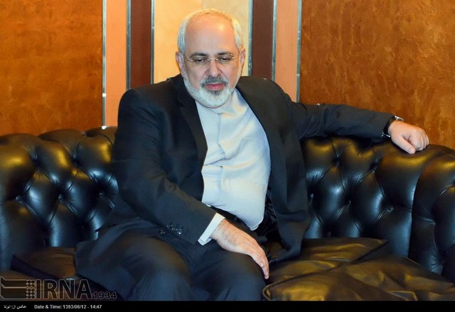 ورود ظریف به رم (عکس)