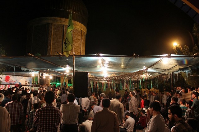 تشییع جنازه 31 شهید در ارومیه (عکس)