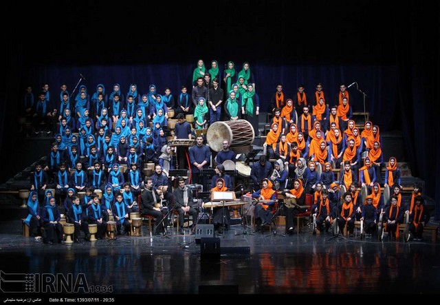 کمدی موزیکال «خروس زری ، پیرهن پری» (عکس)