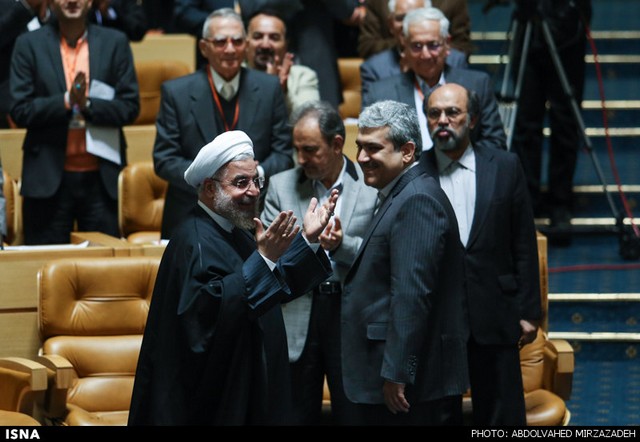 همایش ملی نخبگان جوان با حضور روحانی (عکس)