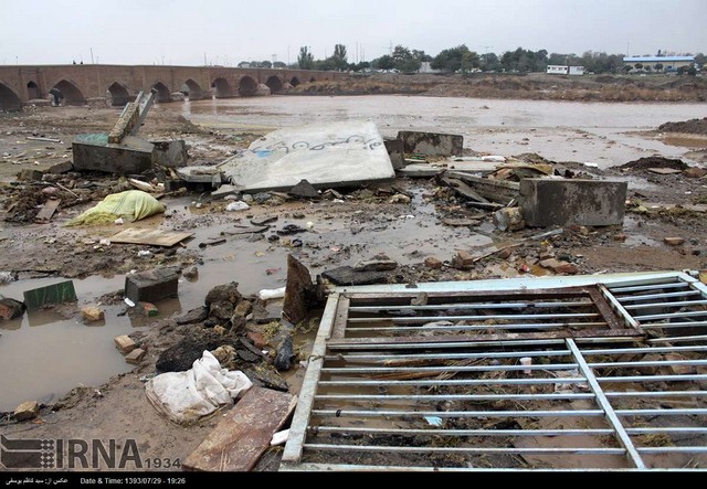 خسارت سیل به مرکز فروش دام در تبریز (عکس)