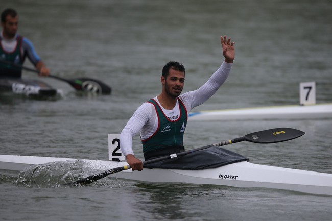 استازت روزدهم بادونقره کایاک استازت روزدهم بادونقره کایاک