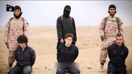 داعش باز هم سر برید(+عکس)