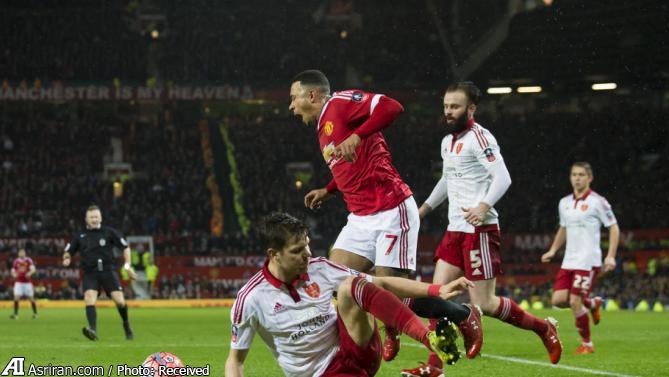 یونایتد در دقیقه 93 پیروزشد(+گزارش تصویری)