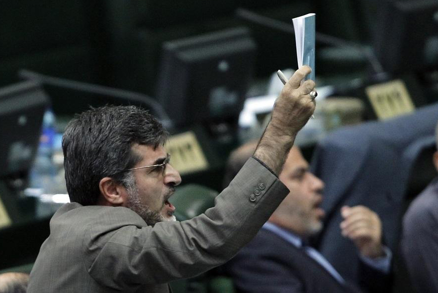 کوچک‌زاده: آیا خرید هواپیما اولویت اول مردم است؟