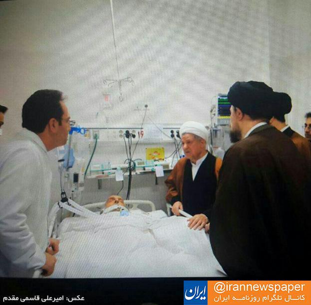 هاشمي رفسنجاني به عیادت آیت الله واعظ طبسی رفت