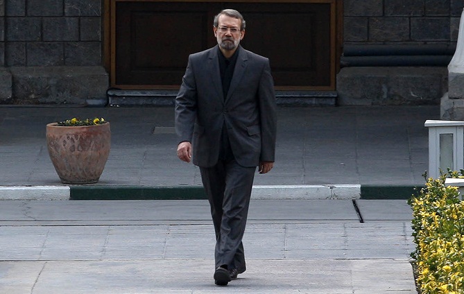 لاریجانی انتقاد از لیست حداد را کلید زد/ دلخوری اصول‌گرایان از نقش «علی آقا» در برجام