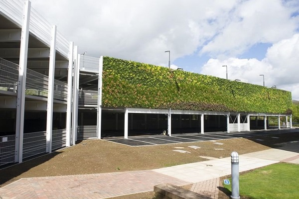 ساخت بزرگترین دیوار سبز اروپا +تصاویر ساخت بزرگترین دیوار سبز اروپا +تصاویر