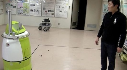 رباتی که جایگزین چرخ‌دستی‌ بیمارستان‌ها می‌شود