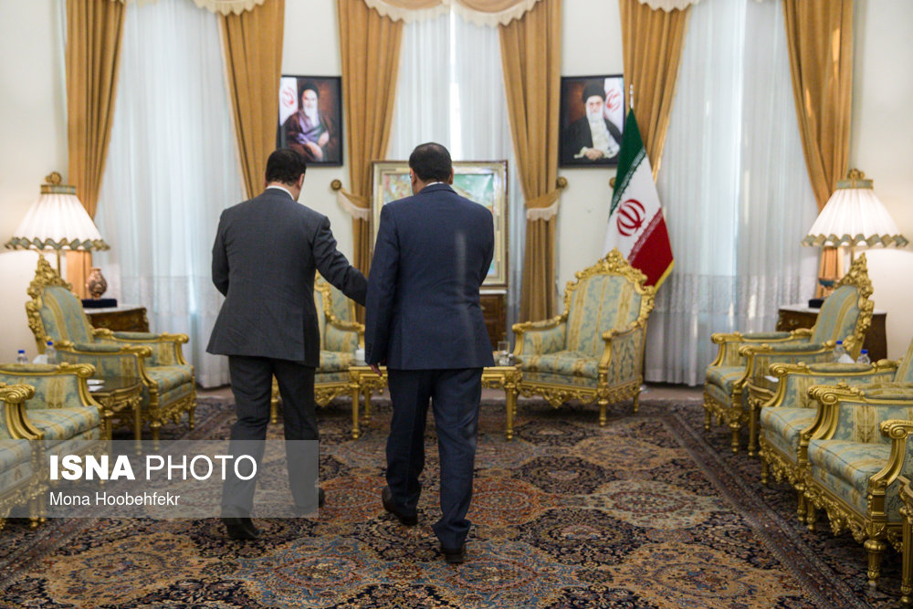 دیدار وزیر دفاع ارمنستان با شمخانی (+عکس)