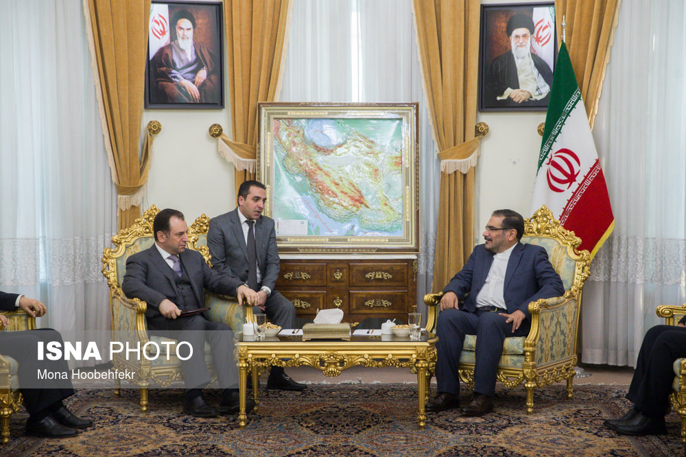 دیدار وزیر دفاع ارمنستان با شمخانی (+عکس)