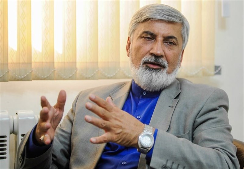 عضو موتلفه: تنها چراغ روشن اصولگرایان در انتخابات جبهه مردمی است/ برخی دوستان قالیباف رای برای انتخابات پیشنهاد کرده اند عضو موتلفه: تنها چراغ روشن اصولگرایان در انتخابات جبهه مردمی است/ برخی دوستان قالیباف رای برای انتخابات پیشنهاد کرده اند