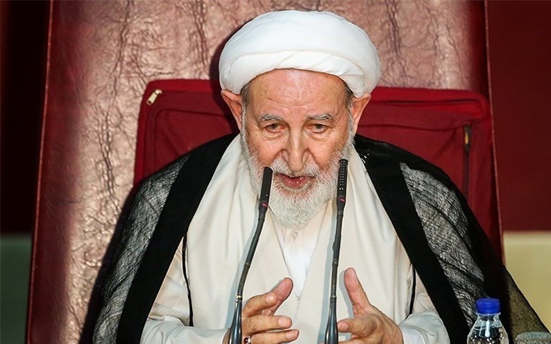 آیت الله یزدی: با خیال راحت جشن می‌گیرند وقتی مردم غمناک پلاسکو هستند/ مجموعه وزارت ارشاد به فتوای رهبری عمل نمی‌کنند