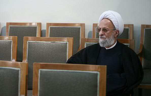 چرا اصولگرایان برای آیت الله مصباح کارت دعوت نفرستادند؟