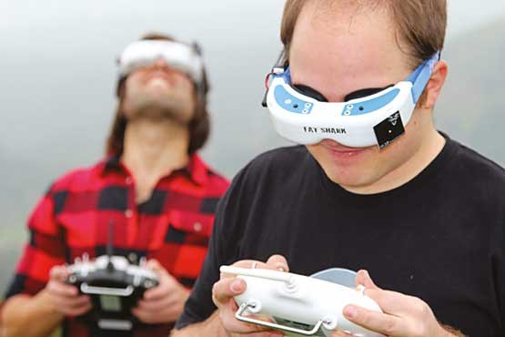 لذت پرواز با رباتهای پرنده لذت پرواز با رباتهای پرنده