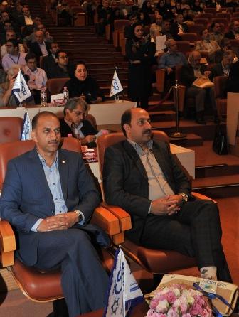 دريافت تنديس مسئوليت اجتماعي شركتي توسط بانك ايران زمين