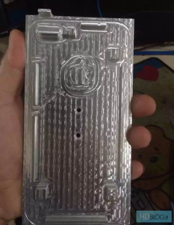 انتشار تصاویر جدید از پنل های آیفون 7 و 7 پلاس انتشار تصاویر جدید از پنل های آیفون 7 و 7 پلاس