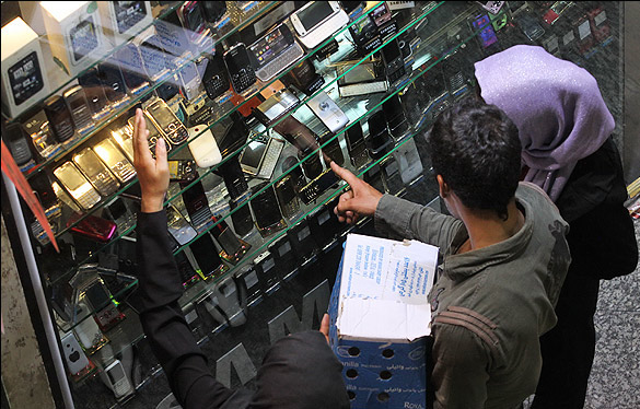 اجرای رجیستری گوشی موبایل به تعویق افتاد اجرای رجیستری گوشی موبایل به تعویق افتاد