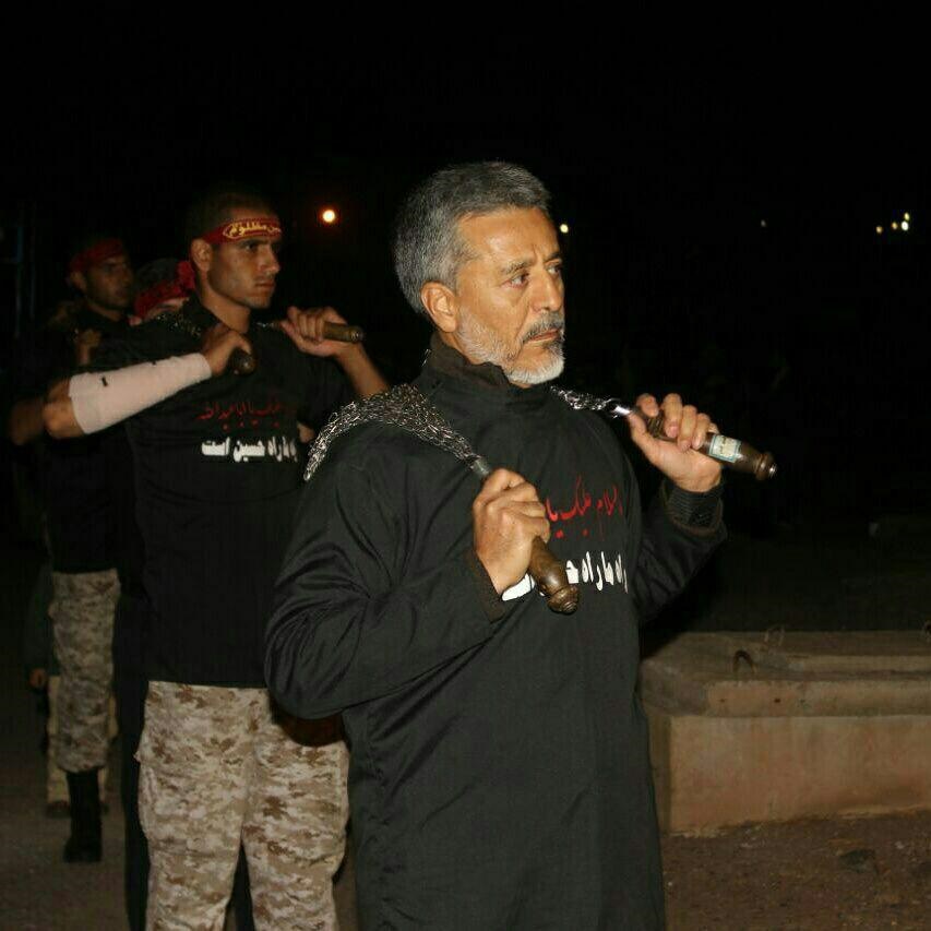 فرمانده نیروی دریایی ارتش در دسته زنجیرزنان حسینی ( عکس)