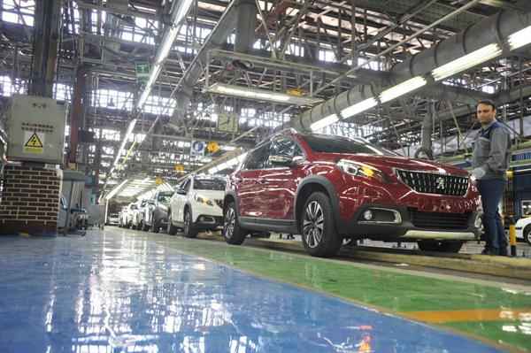 رنگ‌های پژو 2008 در ایران مشخص شد (+عکس)