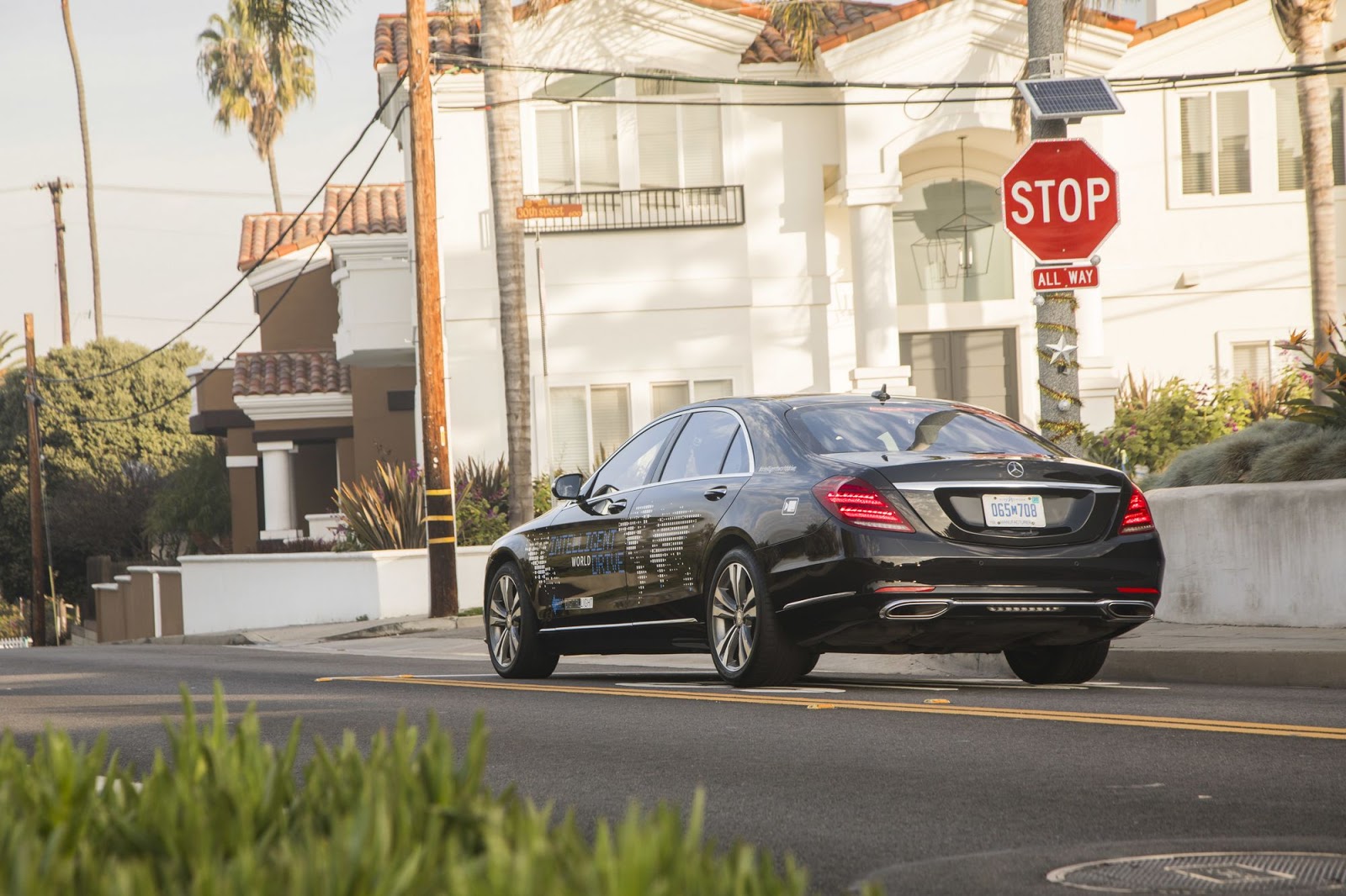 بنز S به سطح برتر خودرانی انتقال مییابد بنز S به سطح برتر خودرانی انتقال مییابد