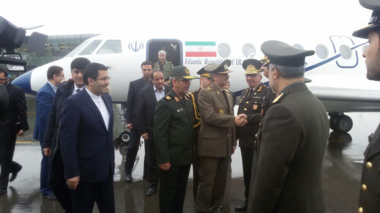 وزیر دفاع کشورمان وارد باکو شد وزیر دفاع کشورمان وارد باکو شد