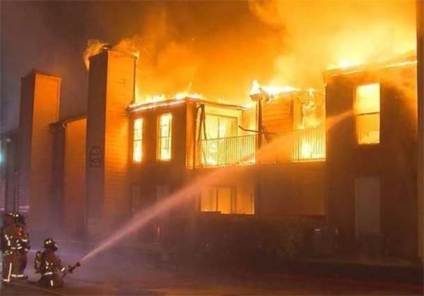 6 کشته در پی حریق در هتل روسیه (+عکس) 6 کشته در پی حریق در هتل روسیه (+عکس)