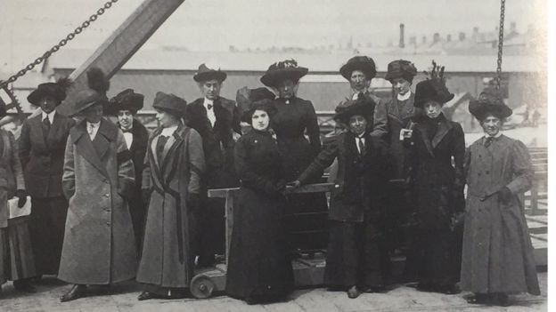 حراج پالتوی خز یکی از نجات‌یافتگان تایتانیک (+عکس)