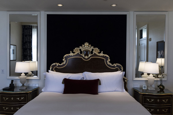 اقامت دیپلمات ها و تاجران خارجی در هتل لوکس ترامپ در واشنگتن