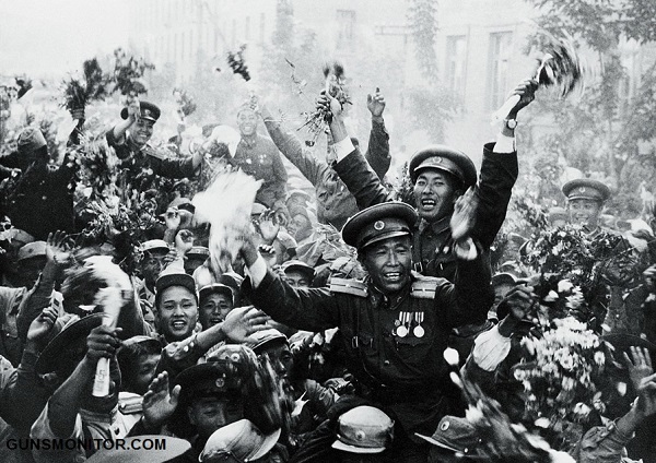 سفر تاریخی با نیرو های مسلح چین (+عکس) سفر تاریخی با نیرو های مسلح چین (+عکس)