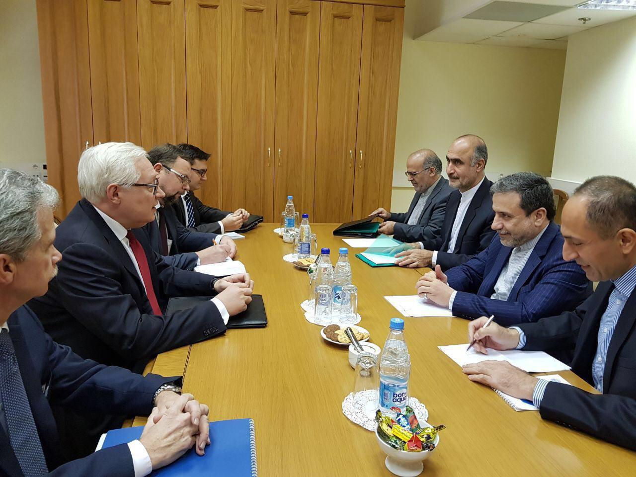 عباس عراقچی وارد مسکو شد/ دیدار با همتای روس درباره برجام عباس عراقچی وارد مسکو شد/ دیدار با همتای روس درباره برجام