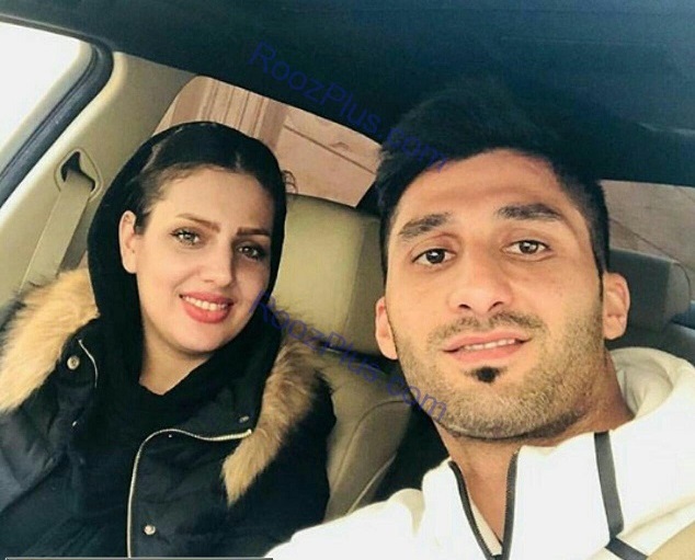 سلفی دروازه بان ذوب آهن و همسرش (عکس)