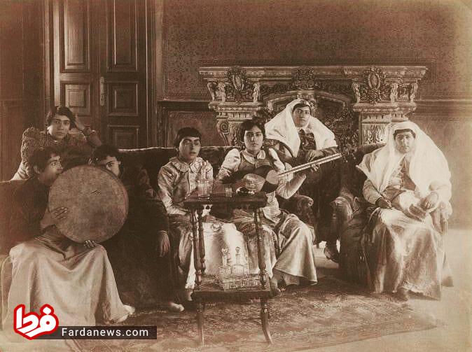 خانم‌های نوازنده دربار قاجارها (عکس)