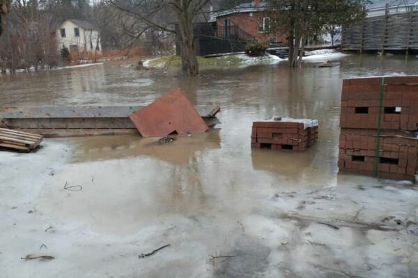 تلفات سیل دراندونزی: 104 نفر کشته و 206 فرد مفقود
