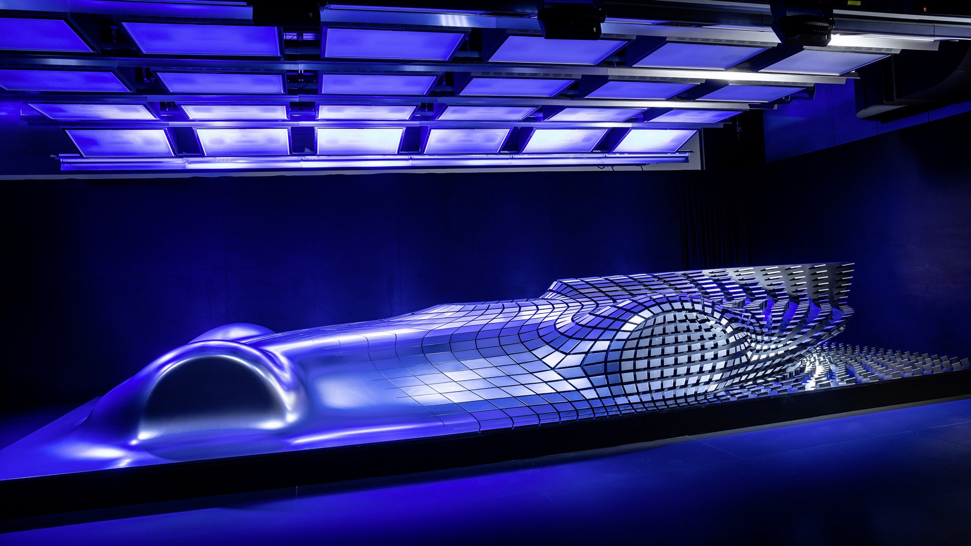 مدل مفهومی سیلور اروو بنز، نقطه عطف ایمنی و قدرت مدل مفهومی سیلور اروو بنز، نقطه عطف ایمنی و قدرت