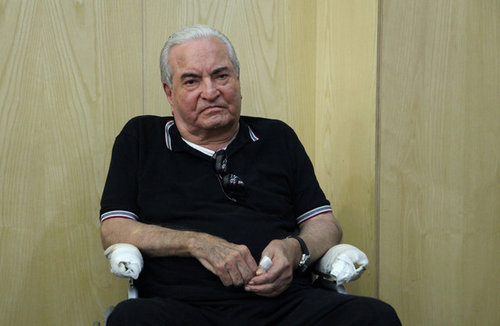 عباس امیرانتظام و 12 نام به بهانۀ مرگ او عباس امیرانتظام و 12 نام به بهانۀ مرگ او