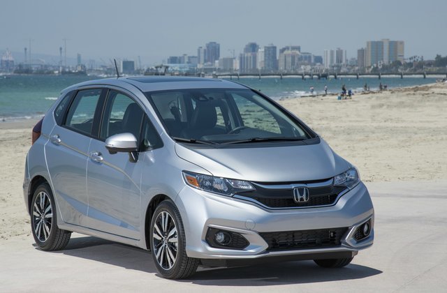 11 خودروی کوچک و امن 2018