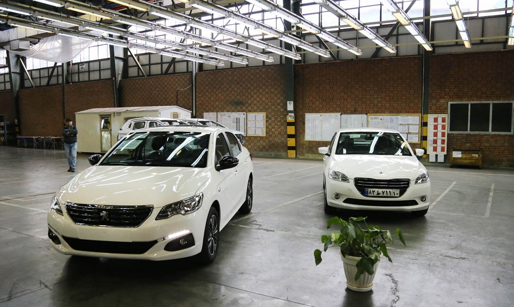 نخستین پژو 301 با داخلی سازی 60 درصدی از خط تولید شد نخستین پژو 301 با داخلی سازی 60 درصدی از خط تولید شد