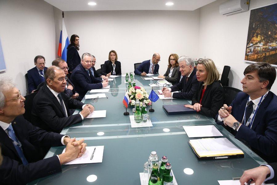 گفت وگوی لاوروف و موگرینی درباره برجام گفت وگوی لاوروف و موگرینی درباره برجام