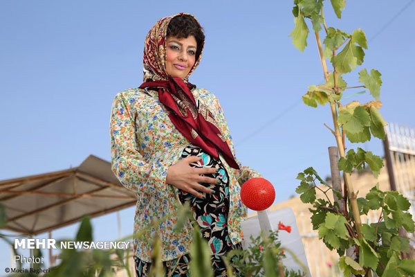 کلاف سردرگم توقیف فیلم «رحمان 1400» کلاف سردرگم توقیف فیلم «رحمان 1400»