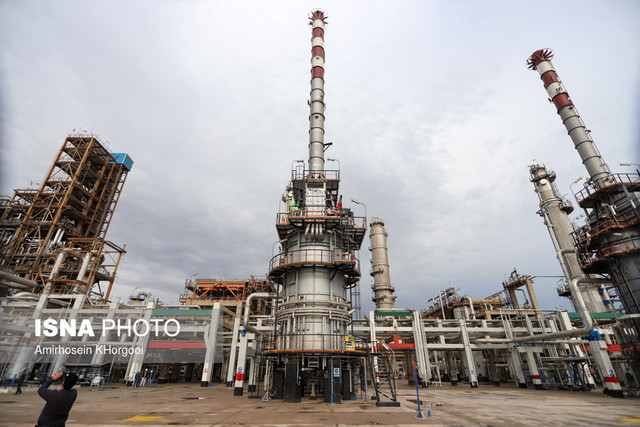 نگاهی به آمار تولید بنزین و گازوئیل در سال 97 نگاهی به آمار تولید بنزین و گازوئیل در سال 97