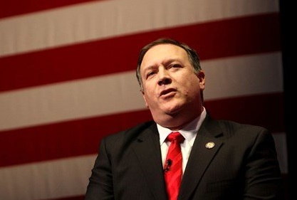 گفت‌وگوی پمپئو با 3 عضو تیم 